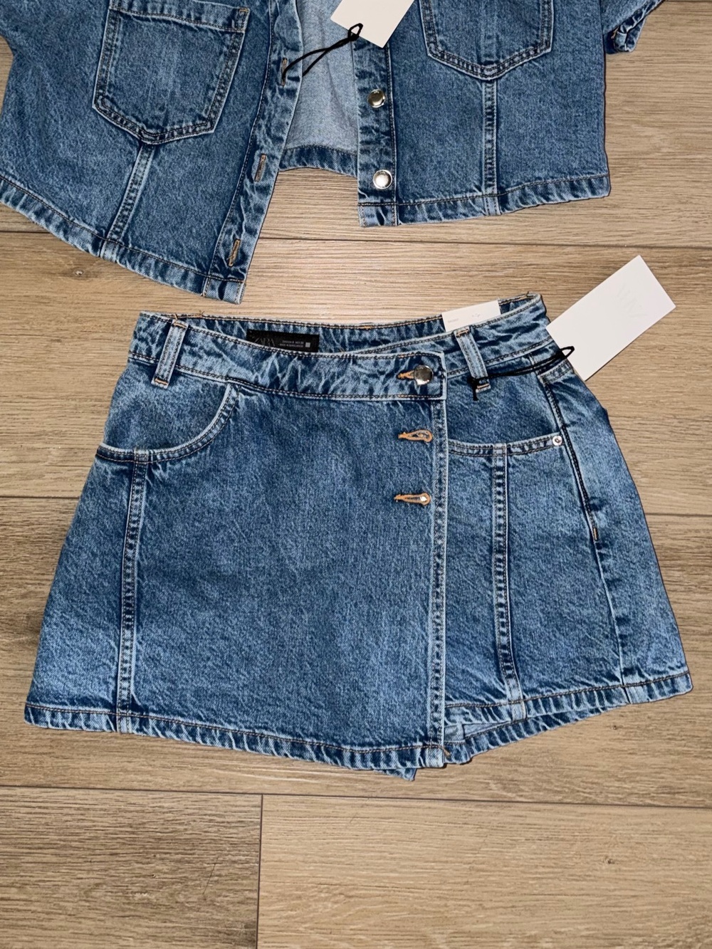 ZARA - NWT - Denim Mini Skort - small
